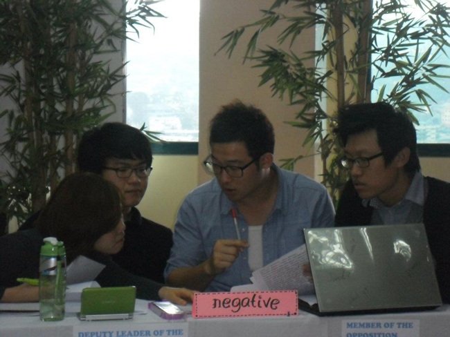 스쿨액티비티-디베이팅